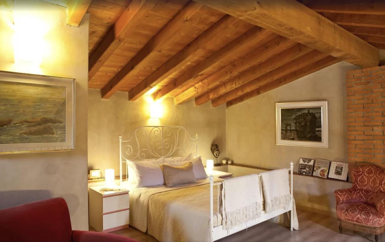 Castello Oldofredi Apart otel Monte Isola Dış mekan fotoğraf